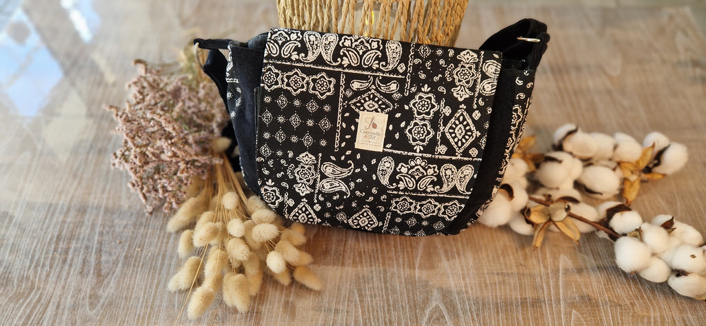 Sac besace artisanale velours
