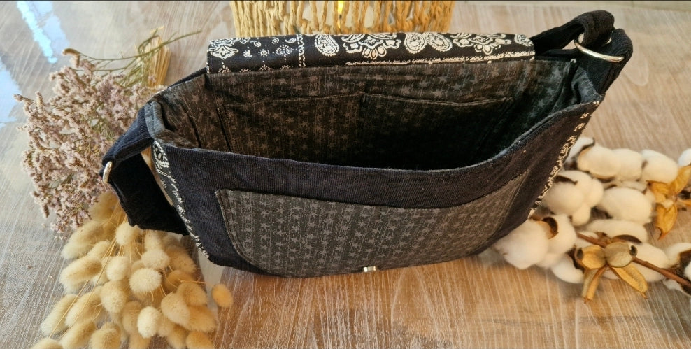 Sac besace artisanale velours