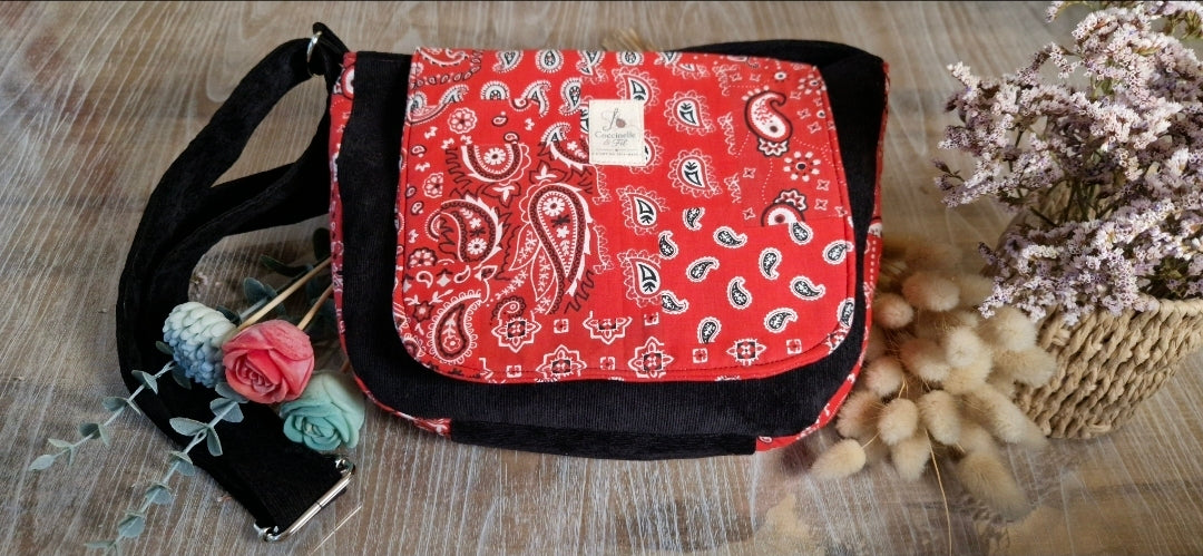Sac besace artisanale velours