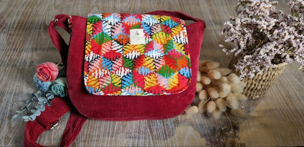 Sac besace artisanale velours côtelé rouge
