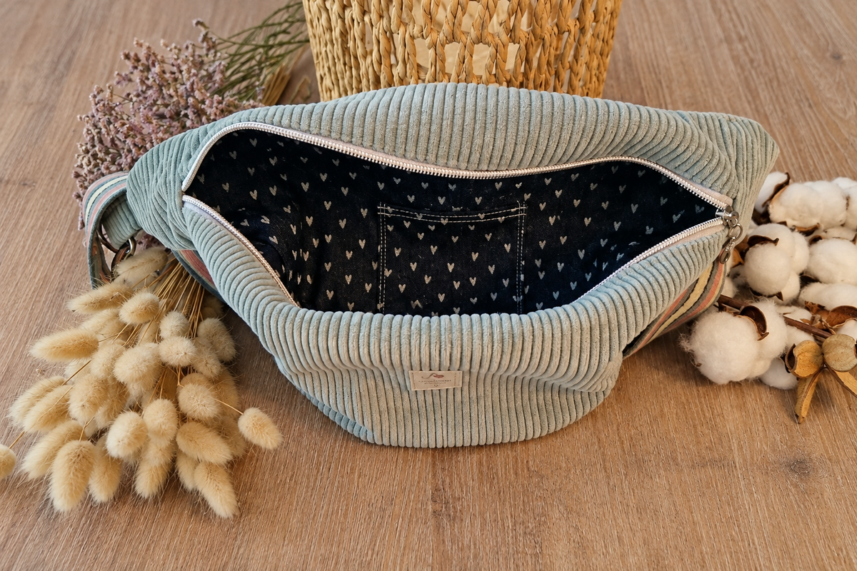 Sac banane artisanal • Velours upcyclé